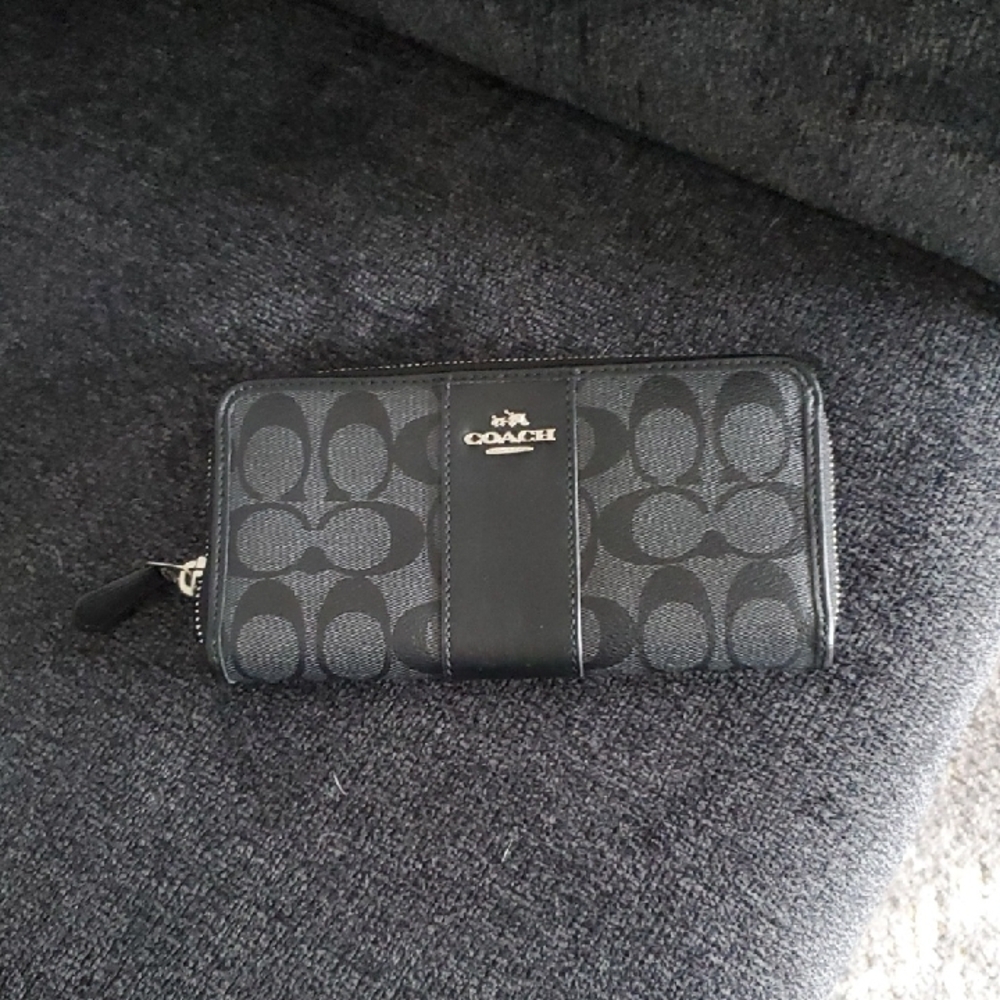 Coach Black Signature Jacquard Zip Wallet